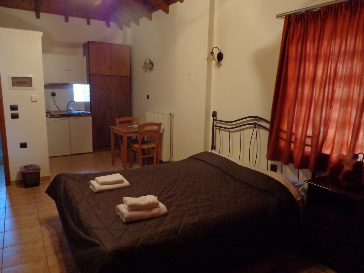 Alonaki Guesthouse Plátanos 외부 사진