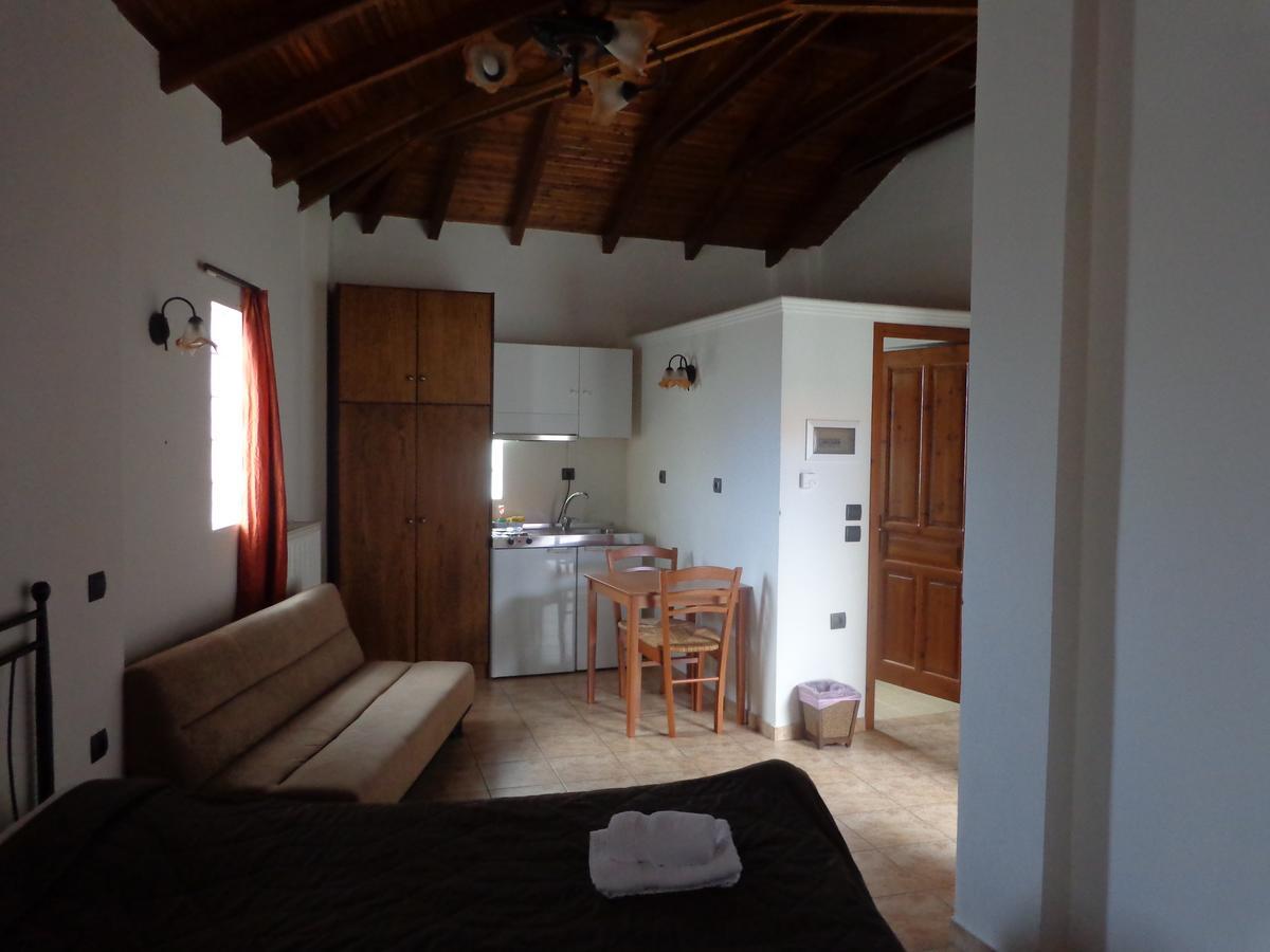 Alonaki Guesthouse Plátanos 외부 사진